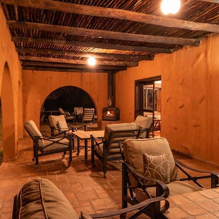 Mount Etjo Safari Lodge Kalkfeld Bagian luar foto