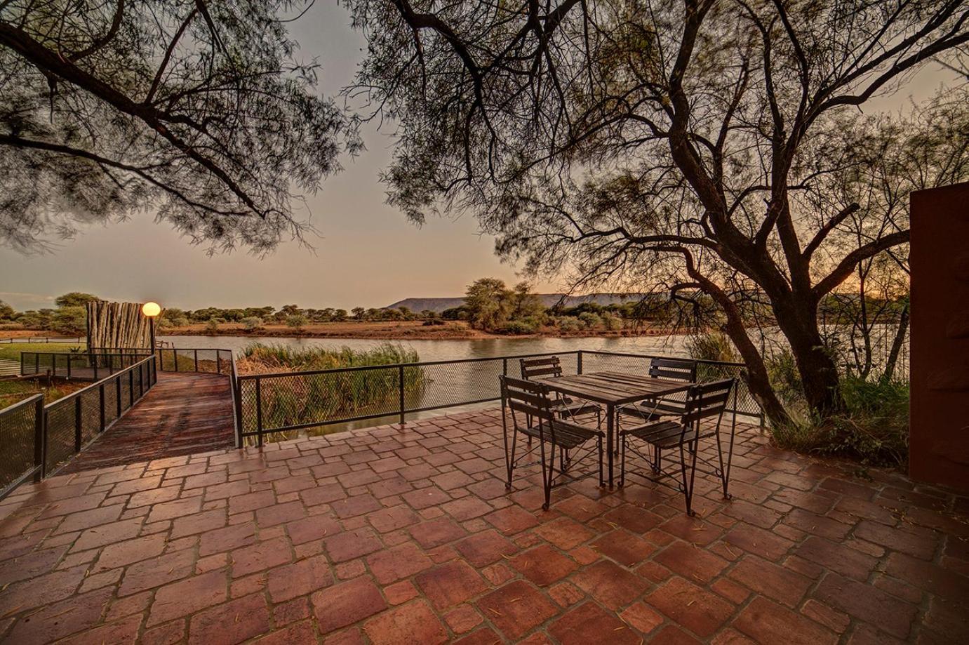 Mount Etjo Safari Lodge Kalkfeld Bagian luar foto