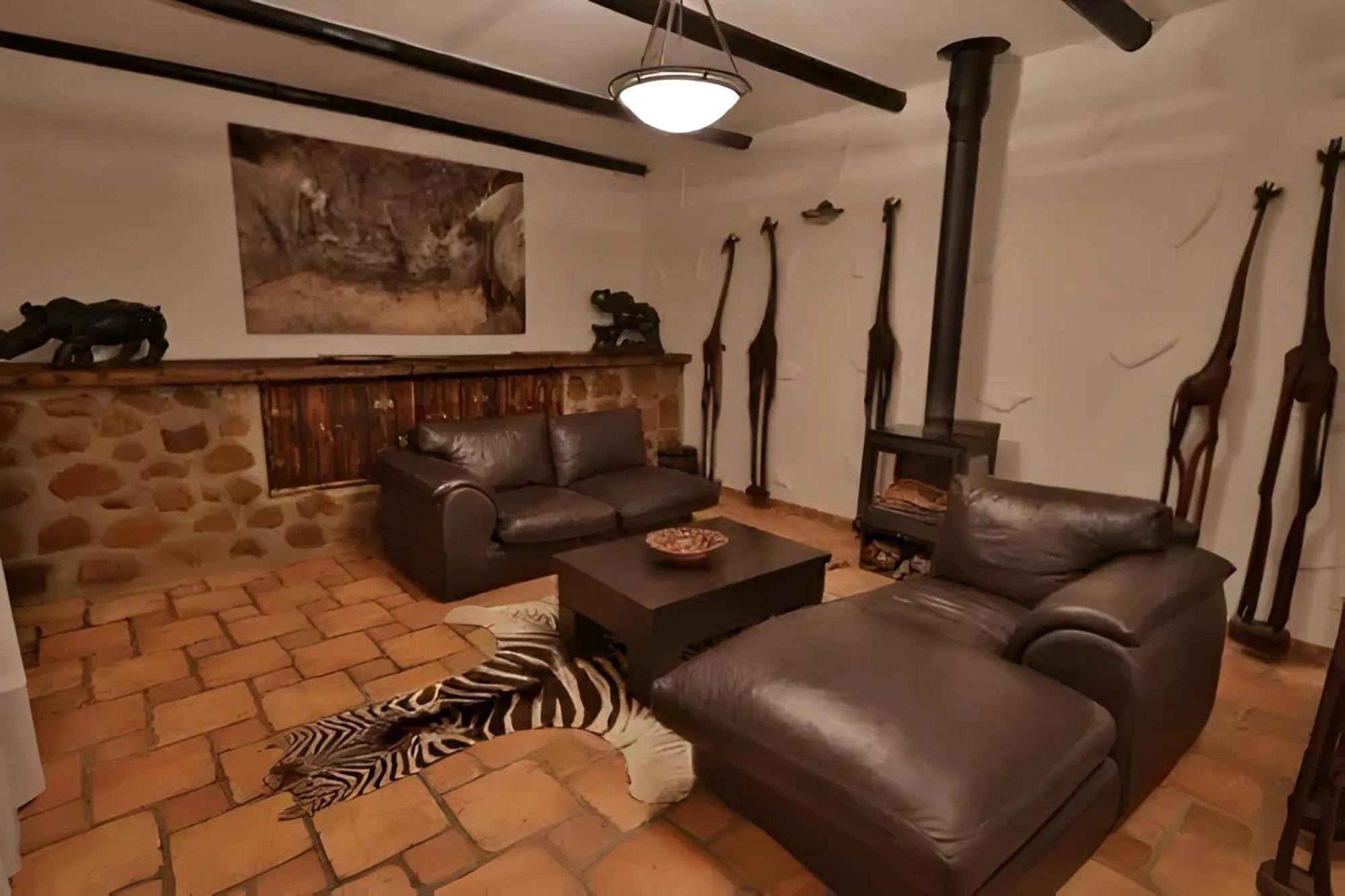 Mount Etjo Safari Lodge Kalkfeld Bagian luar foto