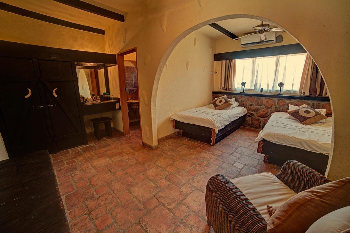 Mount Etjo Safari Lodge Kalkfeld Bagian luar foto