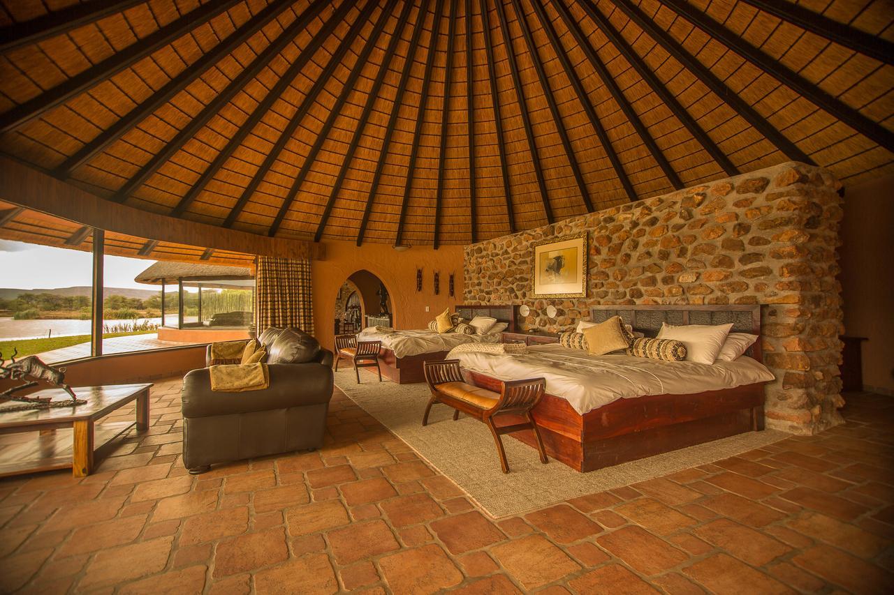 Mount Etjo Safari Lodge Kalkfeld Bagian luar foto
