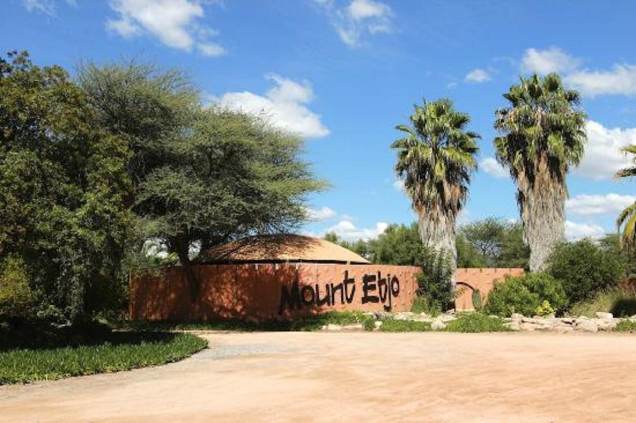 Mount Etjo Safari Lodge Kalkfeld Bagian luar foto