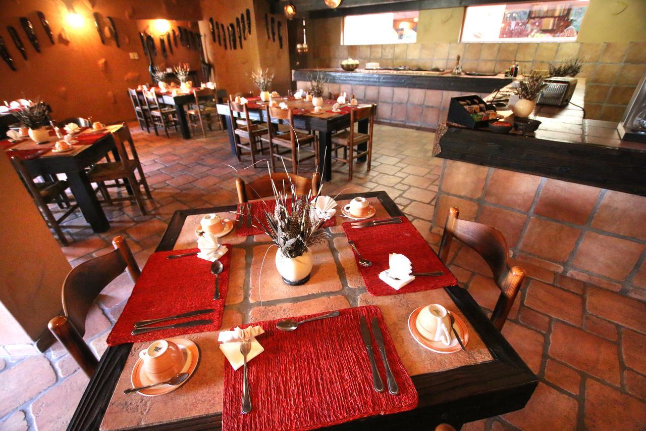Mount Etjo Safari Lodge Kalkfeld Bagian luar foto